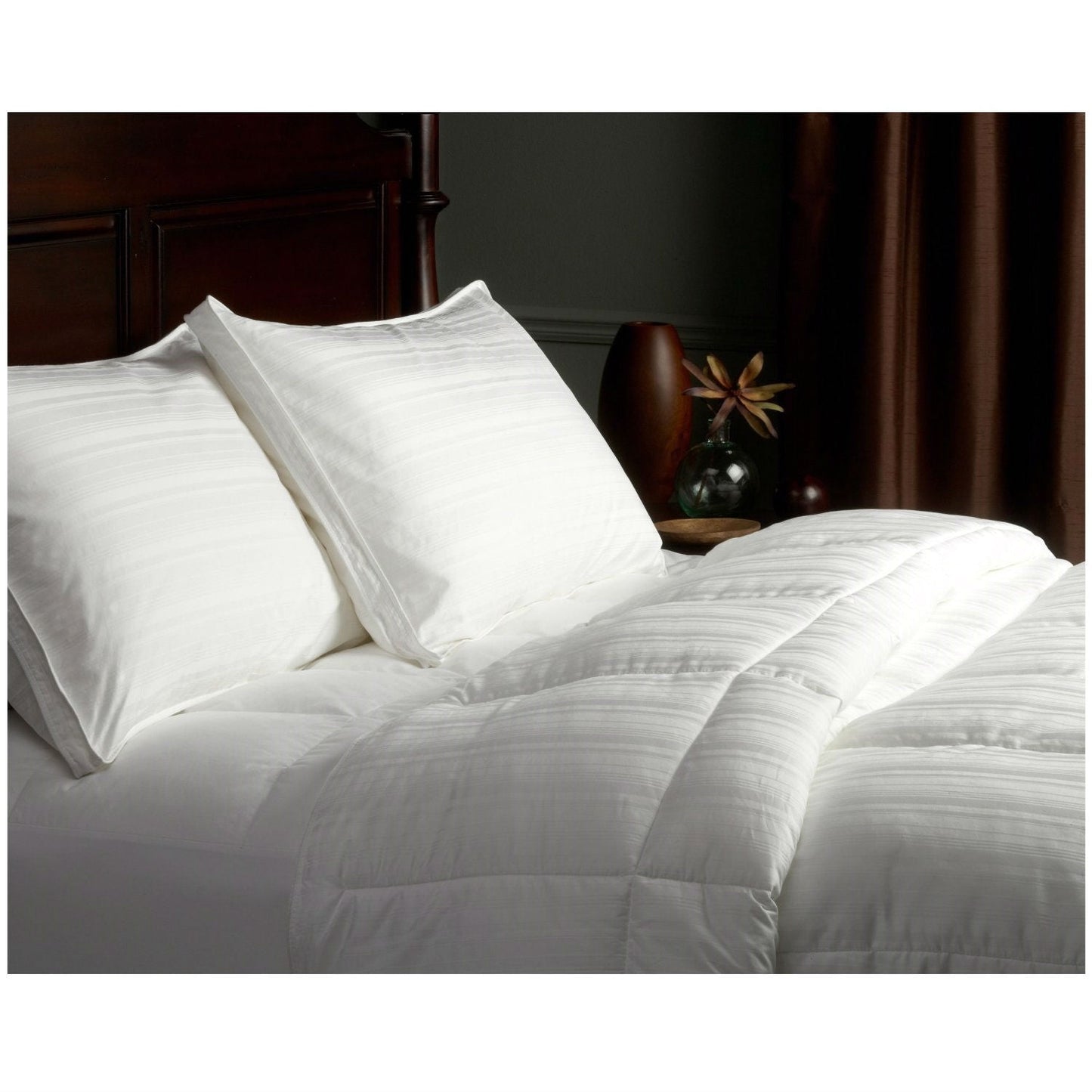 King size 100-Percent Cotton Medium Warmth Down Alternative Comforter-0